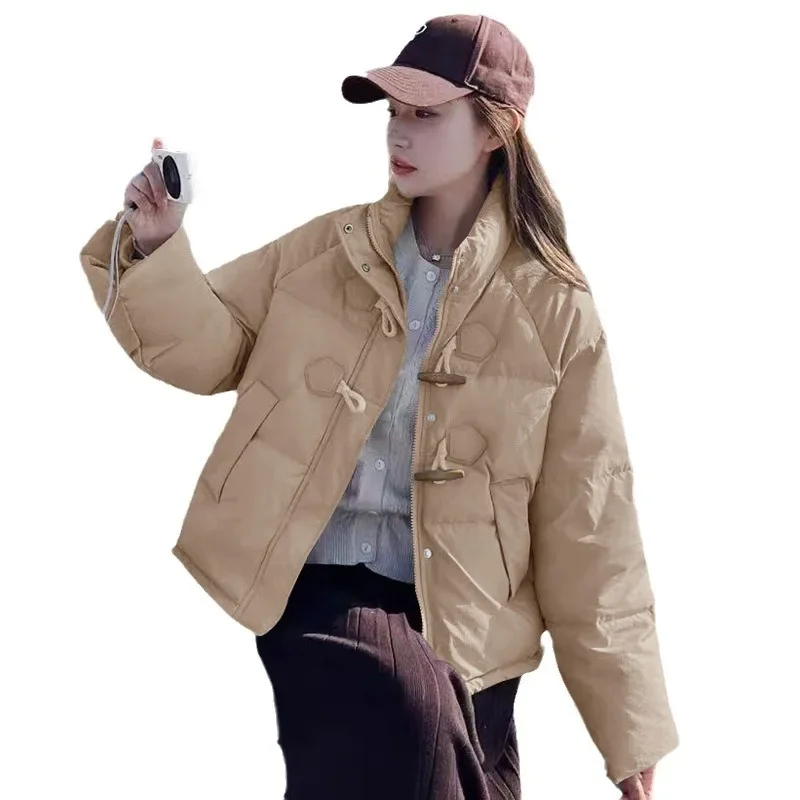 Damska kurtka puchowa na zimę 2025 z guzikami z rogu, luźny krój, stójka, zamki błyskawiczne, ocieplana bawełną, z kieszeniami, pogrubiona.