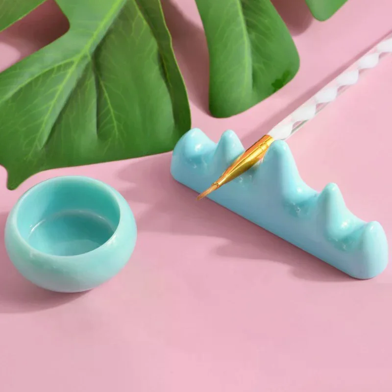 Nail Art Brush Cleaner Plastic Holder UV Acrylic Gel Pen Pot Cleanser Cup Washing Cup Nail Brush Holder Professional Nail Tools