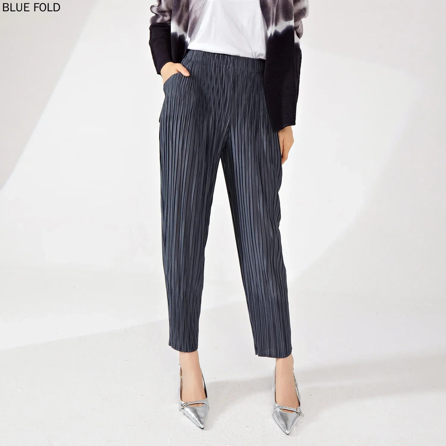 

Miyake Basics' Harem Pants for Women, Loose Elastic Waist, Fashionable and Versatile, Nine-point Casual Pants, Best-selling
