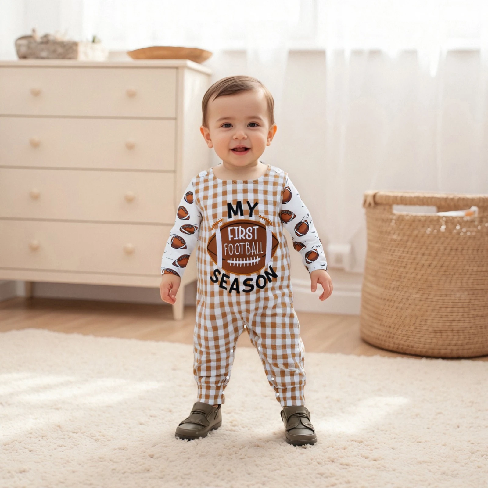 

Одежда для малышей, комплект из 2 предметов для мальчиков, комбинезон с длинными рукавами и круглым вырезом с принтом регби, клетчатые штаны на подтяжках, комплекты одежды