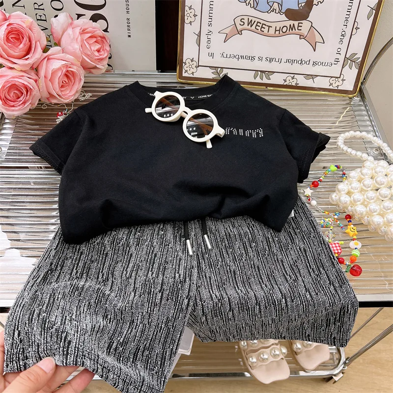 

Boys Set with Sparkling Diamond Wings Short Sleeved Shorts Two-piece Set Internet Famous Stylish and Trendy