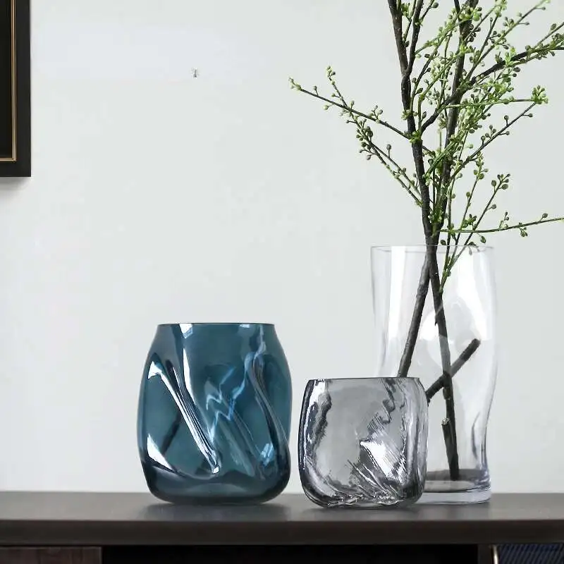 

Домашняя креативная витая нестандартная стеклянная маленькая ваза в стиле домашней прозрачной гидропоники