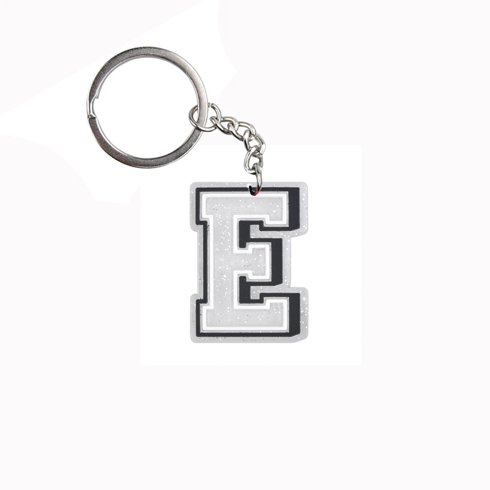 Bling Silver Alphabet Porte-clés Dessin Animé Lettre A-Z Porte-clés Enfants Étudiants Cartable Portefeuille Accessoires Anniversaire DIY Cadeaux 1Pc