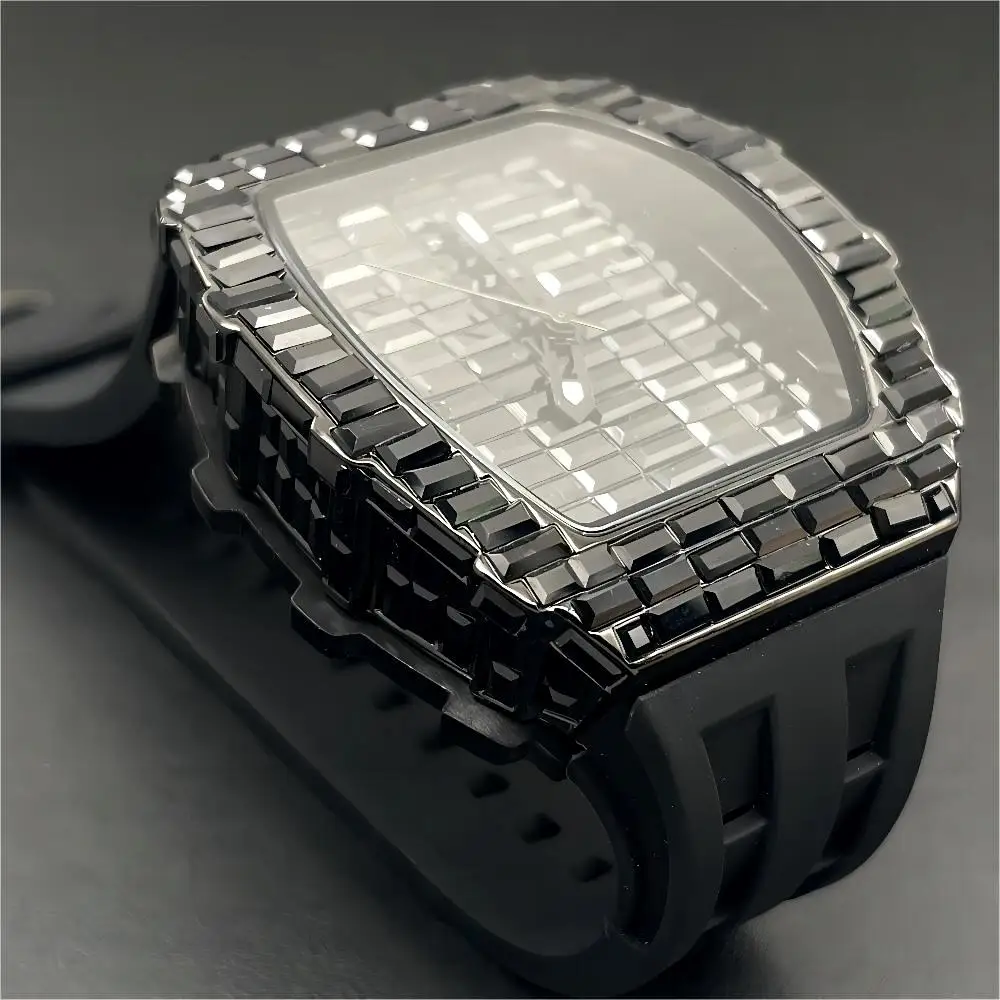 2024 Fashion Iced Watch For Mens Sports Silicone Strap Tonneau Clocks Hip Hop Black Square Diamond Quartz WristWatch Male Reloj