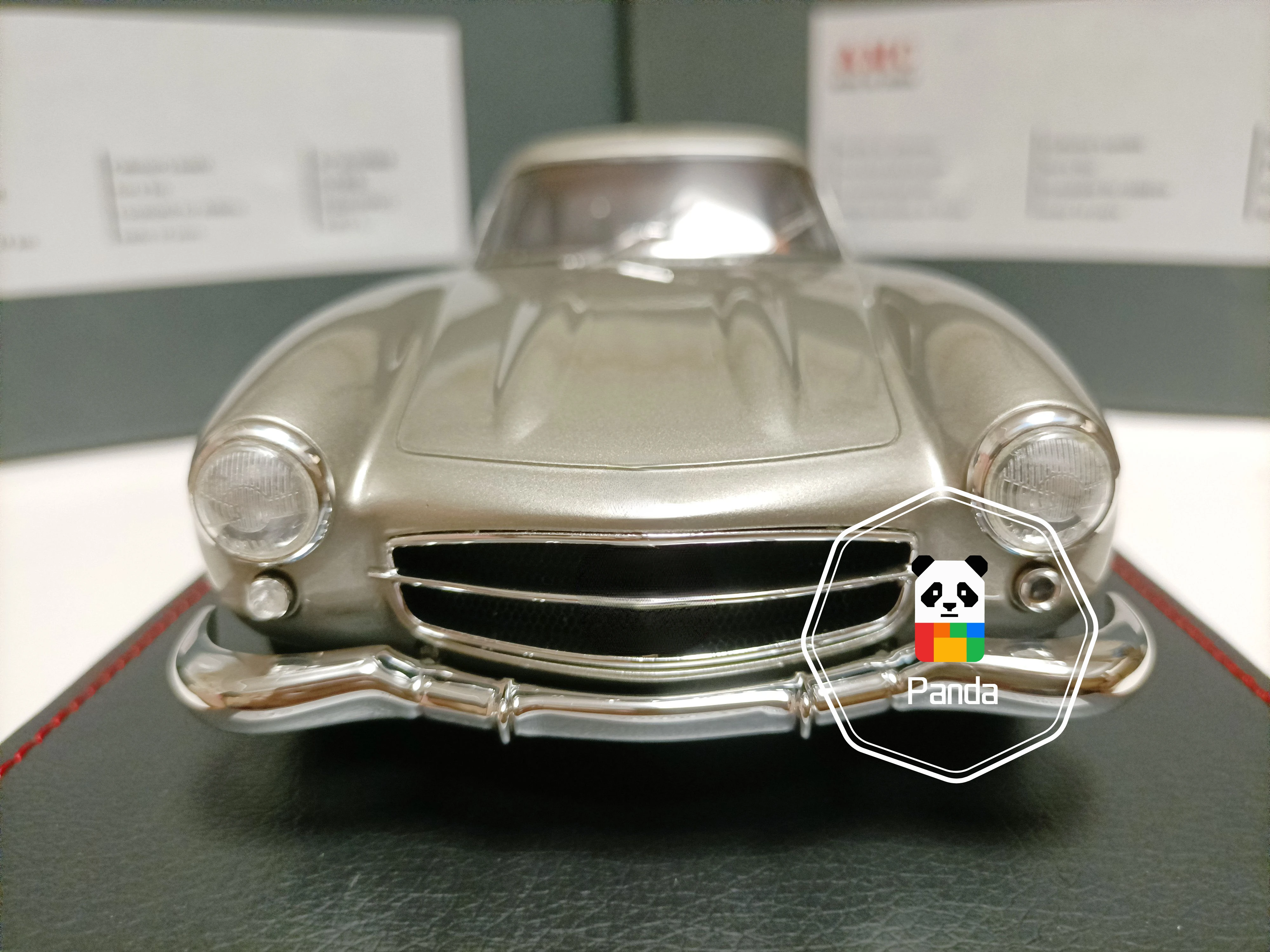 AMC 1/18 Benz Gullwing Coupe Model 300SL Gullwing Silver Collectible Home Decoration Miniature Model Gifts