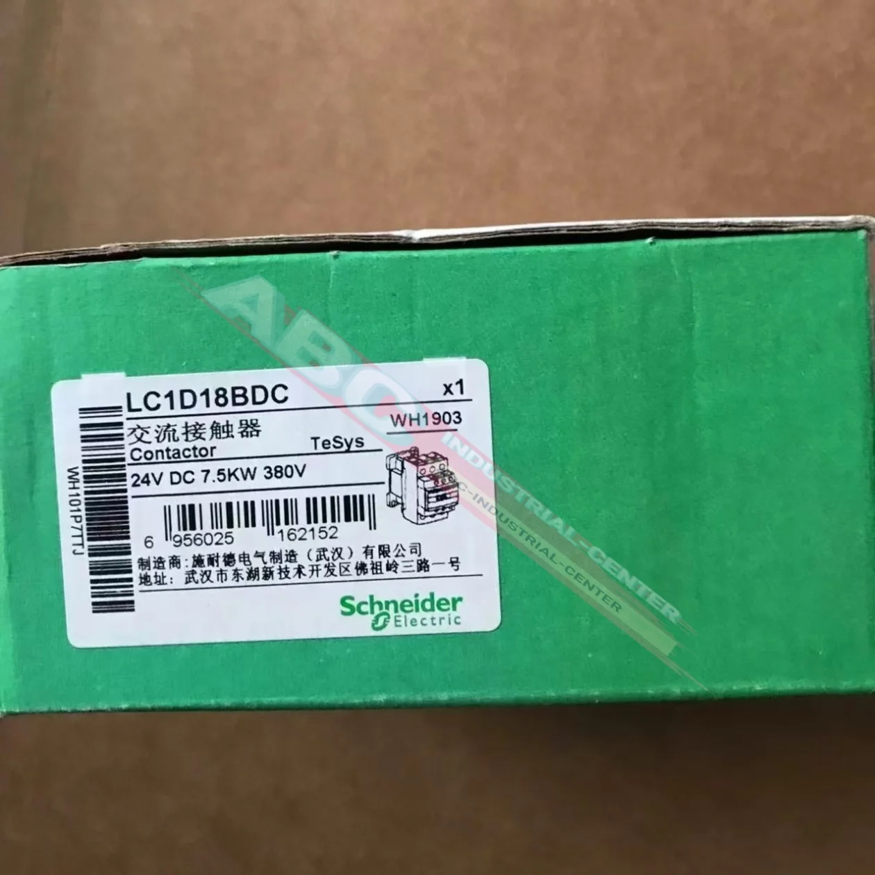 

Новый контактор LC1D18BDC LC1D18BL в коробке LC1D18M7