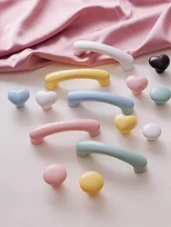 Tiradores de cerámica coloridos para gabinetes de habitación infantil, pomos redondos bonitos para cajones, tiradores de armario con forma de corazón, herrajes para muebles, 1 unidad