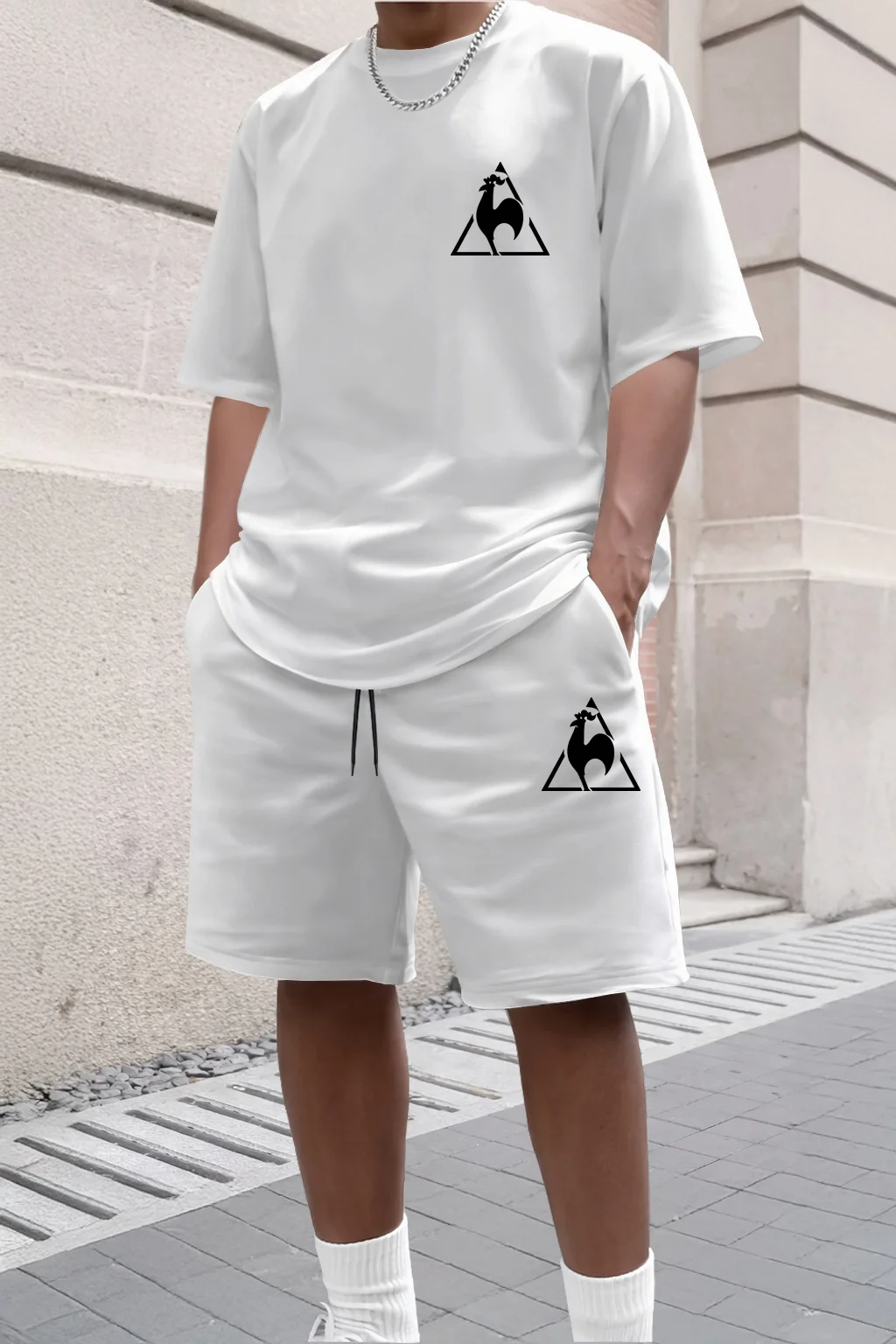Conjunto de duas peças esportivo casual da moda de verão para jovens, camiseta de manga curta + shorts
