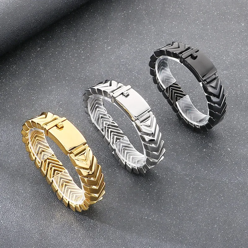 

European Popular V-Shaped Bracelet, Punk Style Snake Bone Stainless Steel Bangle, Smooth Minimalist Design, Domineering Trendy
