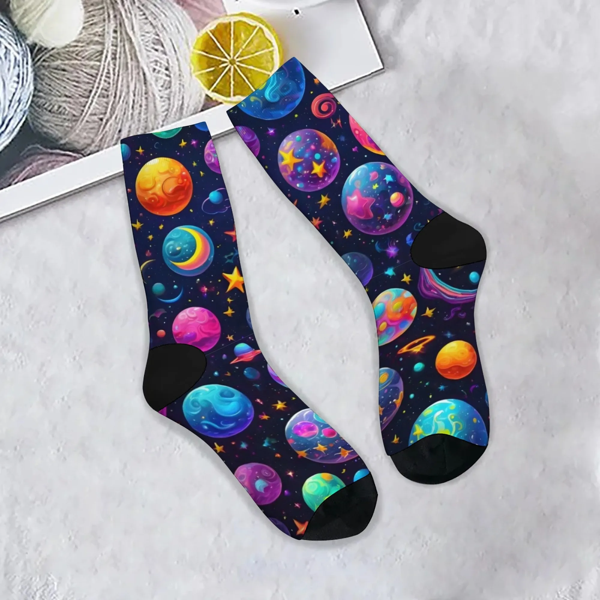 

Повседневные носки Cosmic Planet, удобные дышащие нескользящие носки, новинка, Harajuku, ретро, уличные носки в стиле хип-хоп, подарок на вечеринку