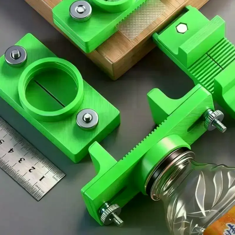 

Многофункциональный ручной инструмент для нанесения клея на кромки при обработке дерева: дозатор-щетка с ограничителем для клея, регулируемое монтажное приспособление