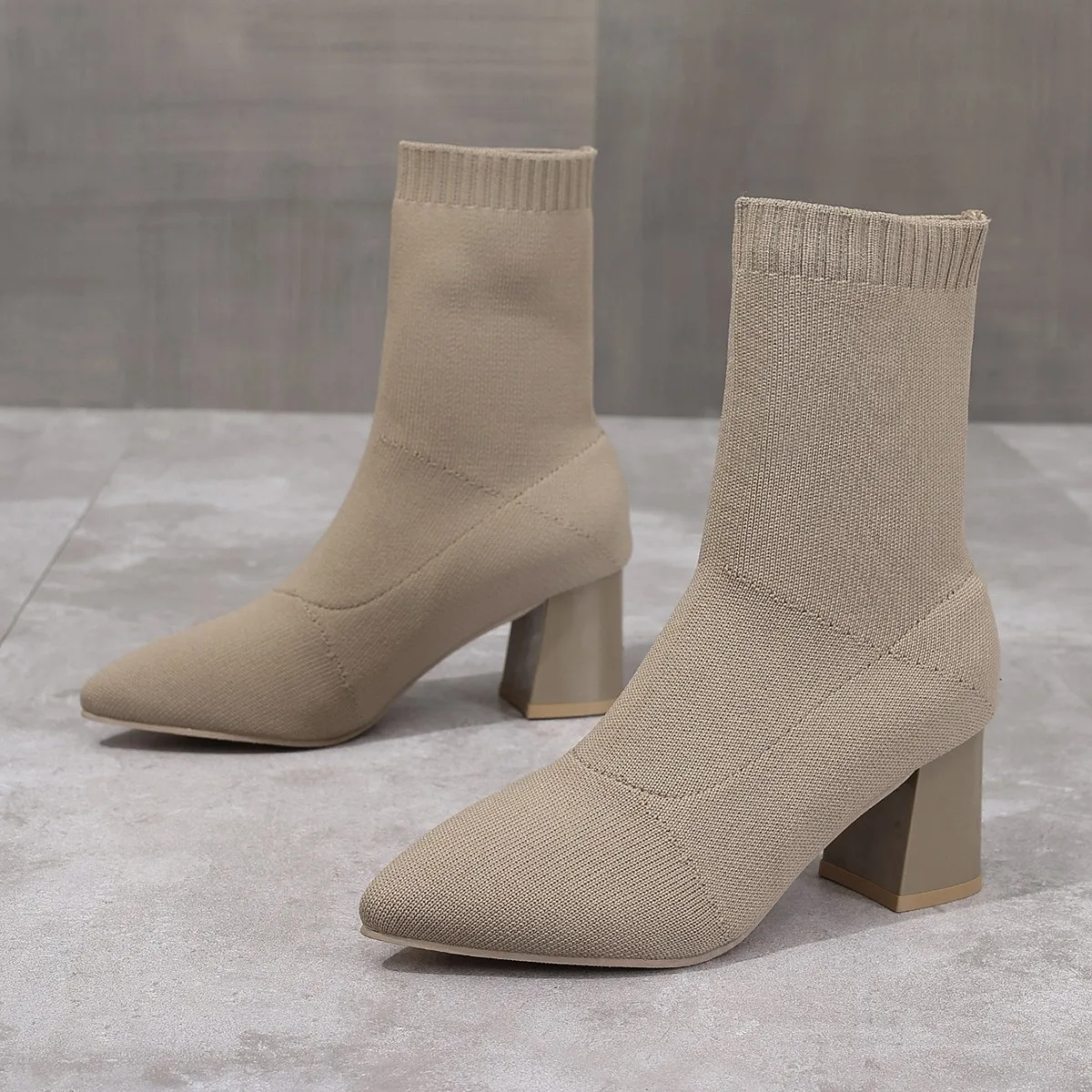 Botas de tacón alto grueso para mujer, calcetines elásticos de punto, punta estrecha, combina con todo, otoño e invierno, 2024