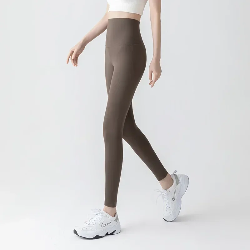 

Бесшовные брюки на ощупь, леггинсы, женские осенние новые спортивные леггинсы для фитнеса, сексуальные брюки в форме тела