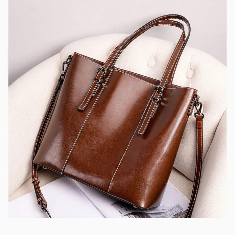 Luxury woman Shoulder bag soft leather large capacity square tote bag Vintage Fashionable cowhide Handbag Shopping crossbody bag