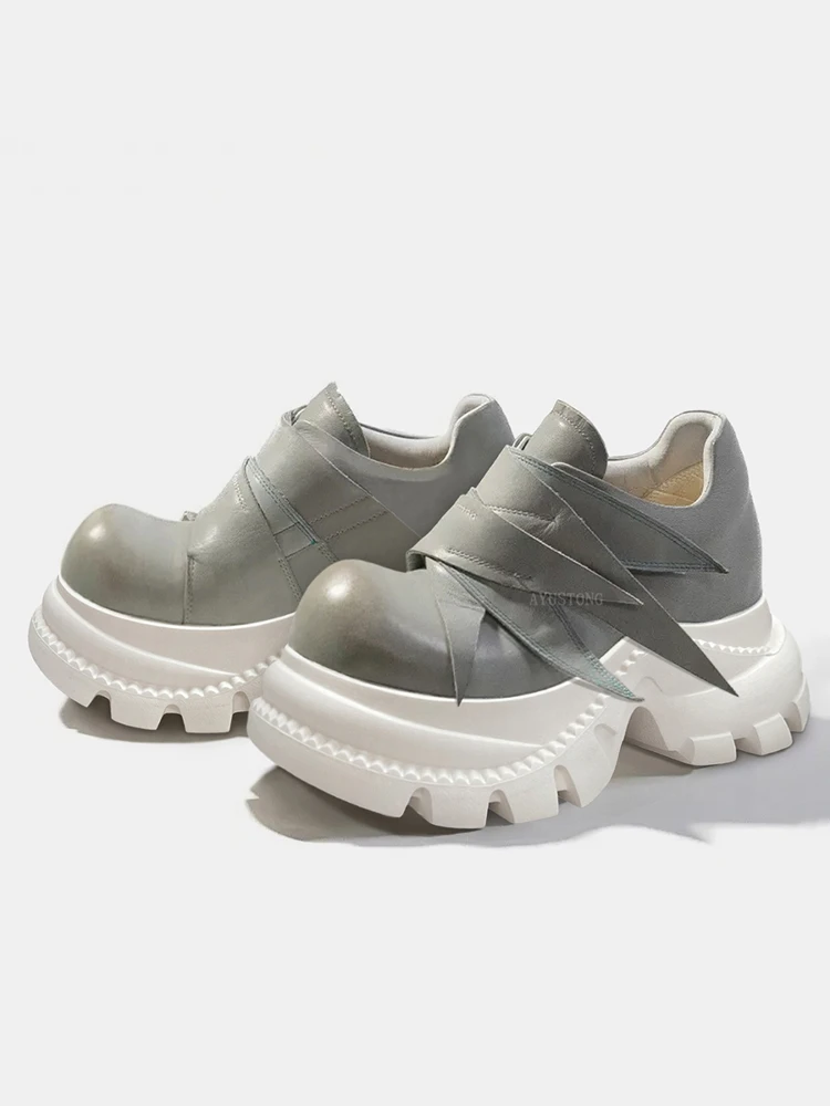 Exklusive Design-Plateauschuhe für Damen, Sommer 2022, dicke Sohlen, zierliche, höhenverstärkende Lederschuhe, klobige Sohle für Mode
