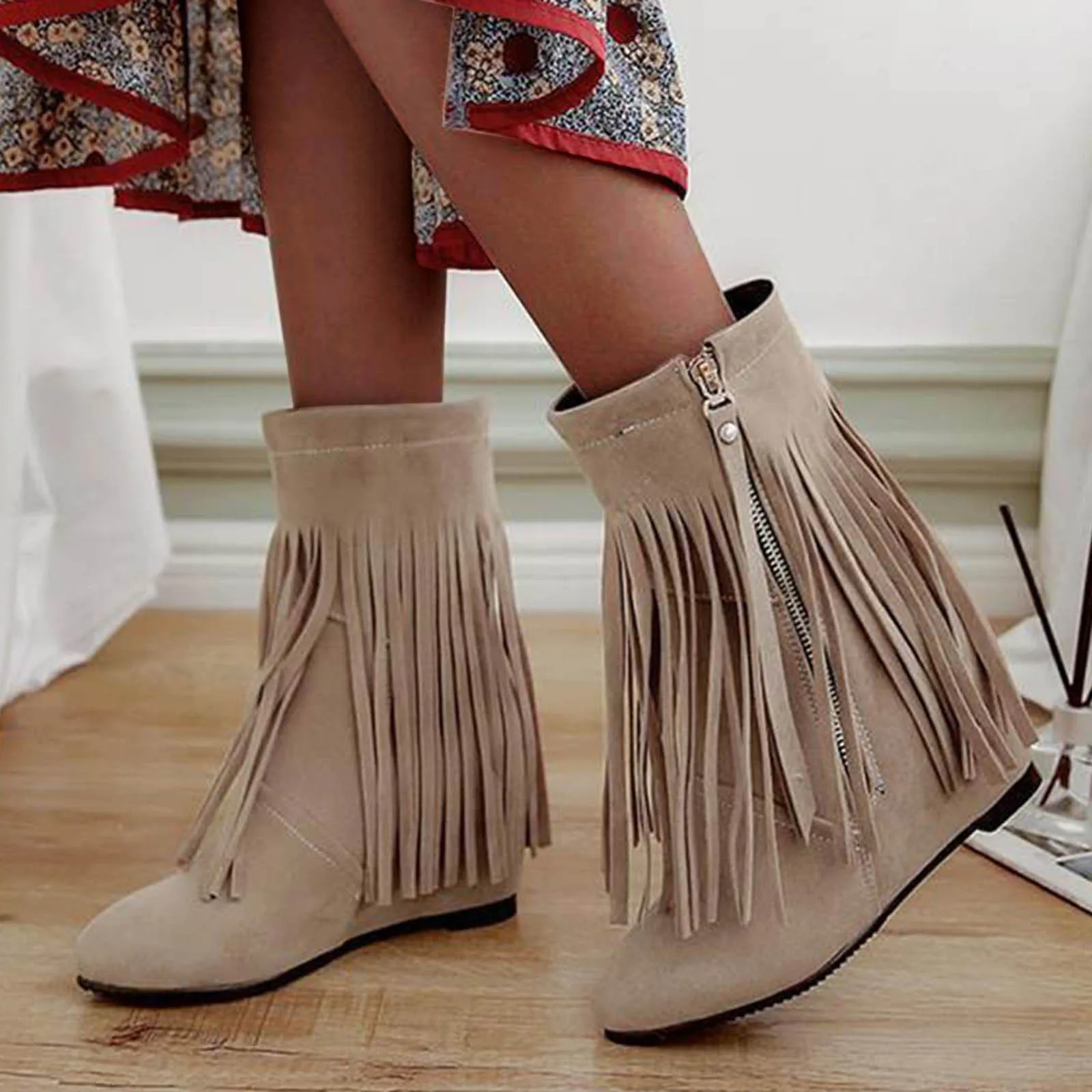 Moda damska Retro Ethnic Western Cowboy Boots Block Medium Heels Tassel Fringe Kneehigh Boots Lady Winter Shoes Large Size 45