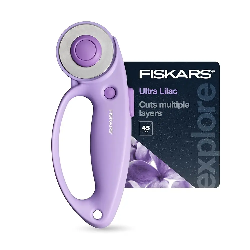

Роторный нож Loop, коллекция Explore Ultra Lilac, стальное лезвие с прецизионной заточкой для ткани, войлока и винила, 45 мм