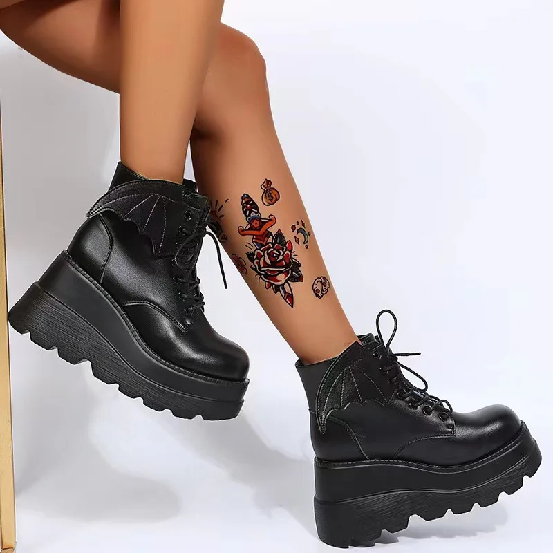 Spring 2023 Personality Thick-soled Short Boots Female Europe and The United States Large New Women\'s Boots Small Wings Low Tube