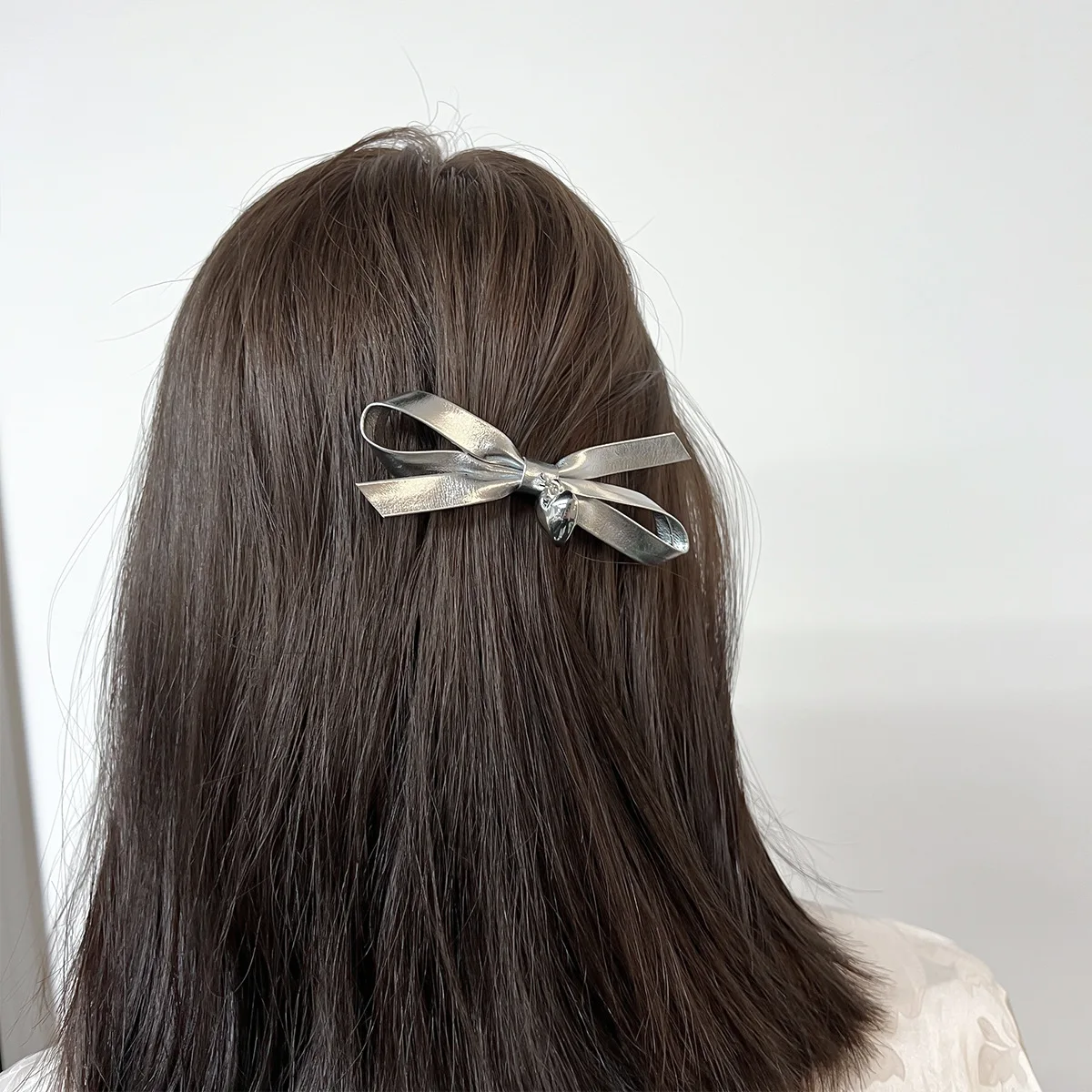 

Broken Hair Side Hair Clip Hair Accessory Sweet Cool Leather Heart Pendant Bow Duckbill Clip Hairpin Bobby Pin