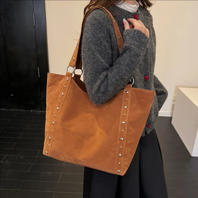 

Осенняя повседневная большая сумка 202, просторная женская сумка подмышками, нишевая сумка через плечо, универсальная сумка «день-ночь», текстурированная