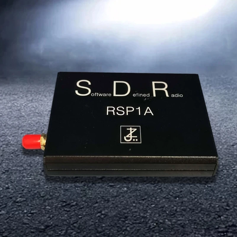 Latest RSP1A SDR Receiver SDR Radio All Mode High Performance 1kHz - 2000Mhz 2G Wideband 14bit Shortwave Radio