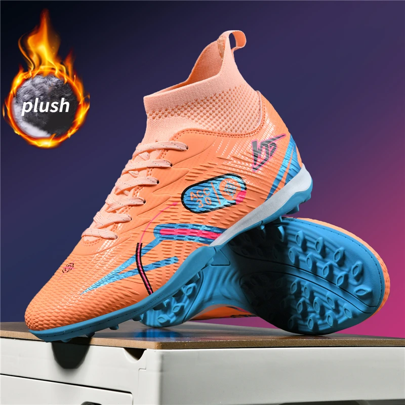 

Winter velvet football shoes men's football shoes professional football high top anti slip and wear-resistant 32-46