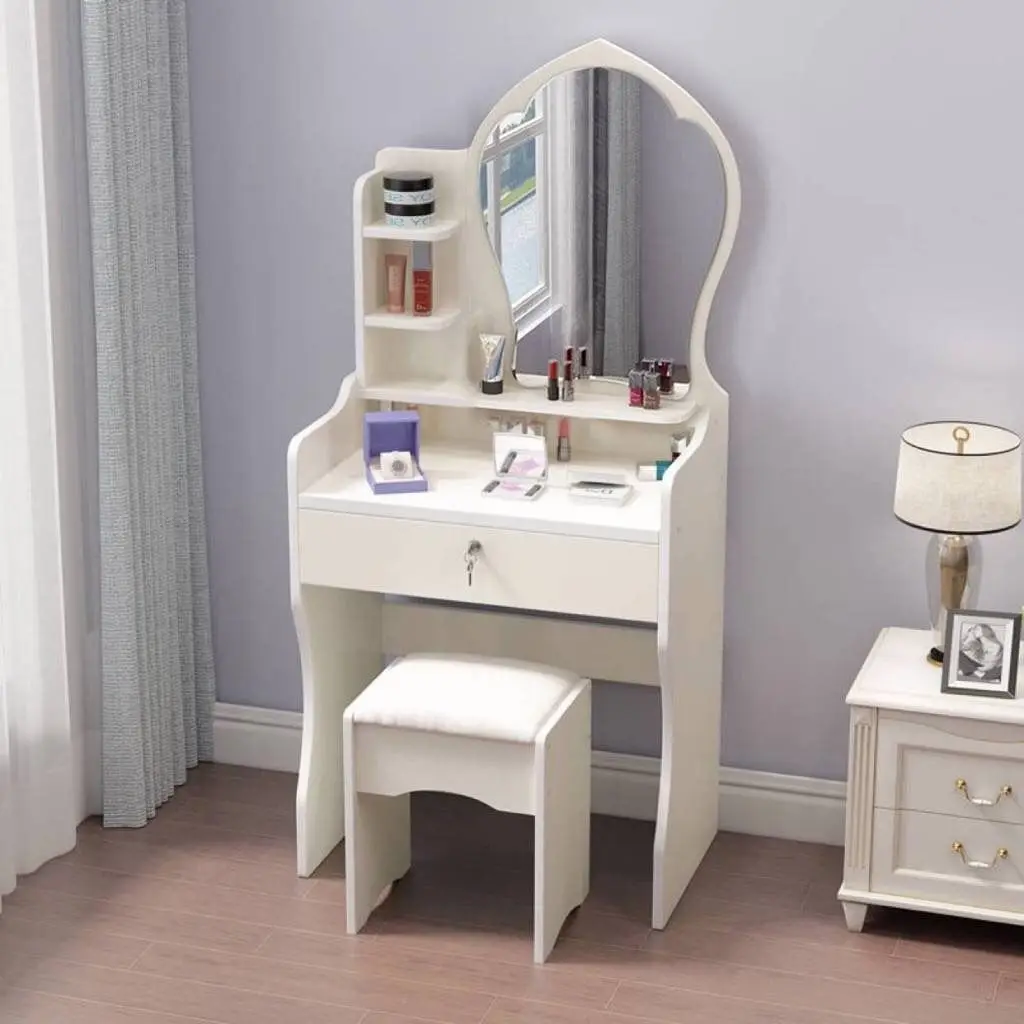 

Internet celebrity dressing table master bedroom mini small apartment simple modern simple makeup table e****mical new makeup ta