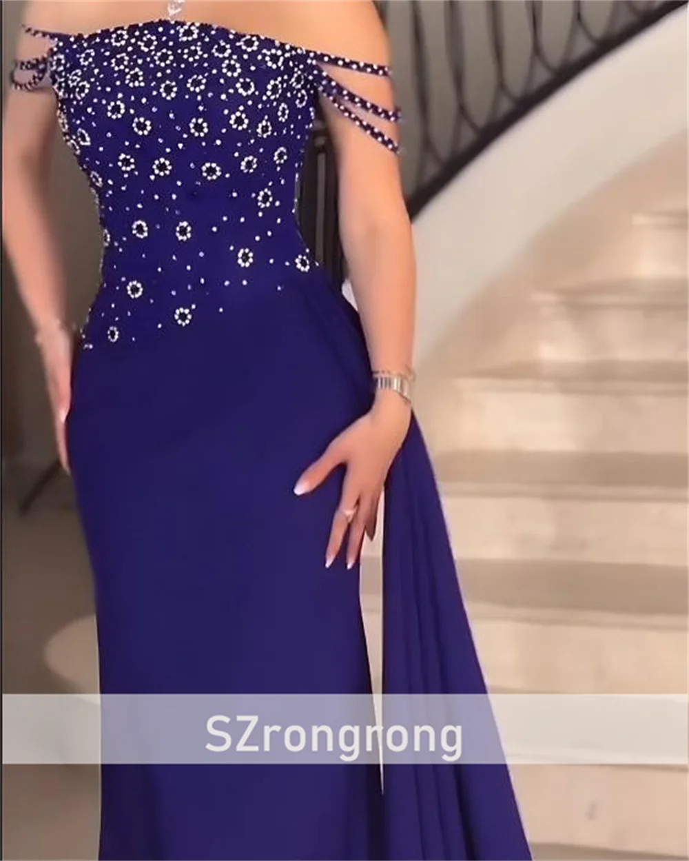 Vestido de fiesta de noche de satén sin tirantes personalizado con corsé de cristal vestido de fiesta saudí sin espalda glamuroso tren de barrido