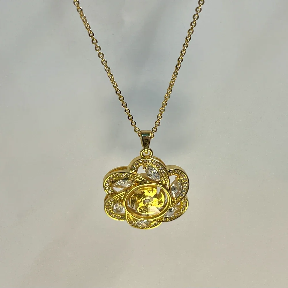 Collana girevole di ispirazione vintage con intarsio di diamanti, ciondolo gioielli unisex per una decorazione elegante