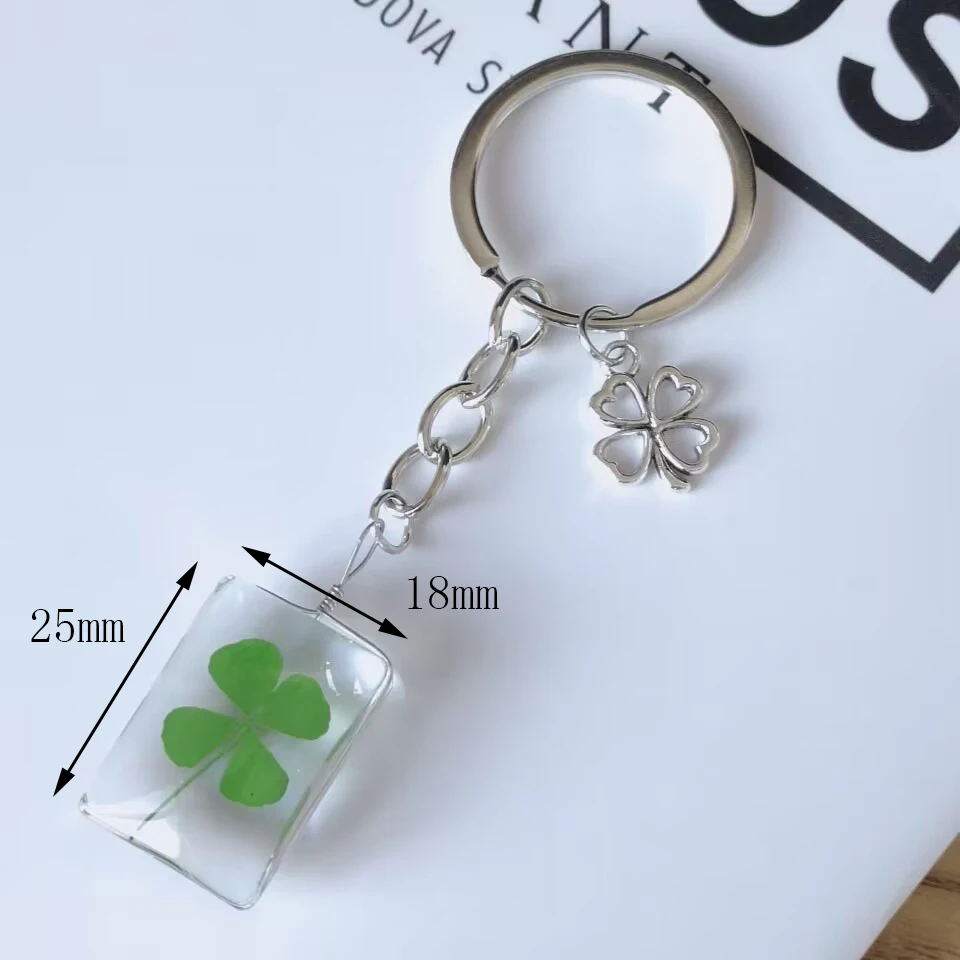 Lucky Green Dry Four Leaf Clover Crystal Ball Keychain Dry Flower Double Sided Keychain Women Handbag Lucky Pendant Fashion Gift