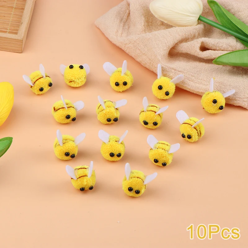 10Pcs Cartoon Furry Bee Balls Soft Pom Poms Crafts For DIY Brooch Hairpin Clothing Hat Sock Bag Decor Accessories