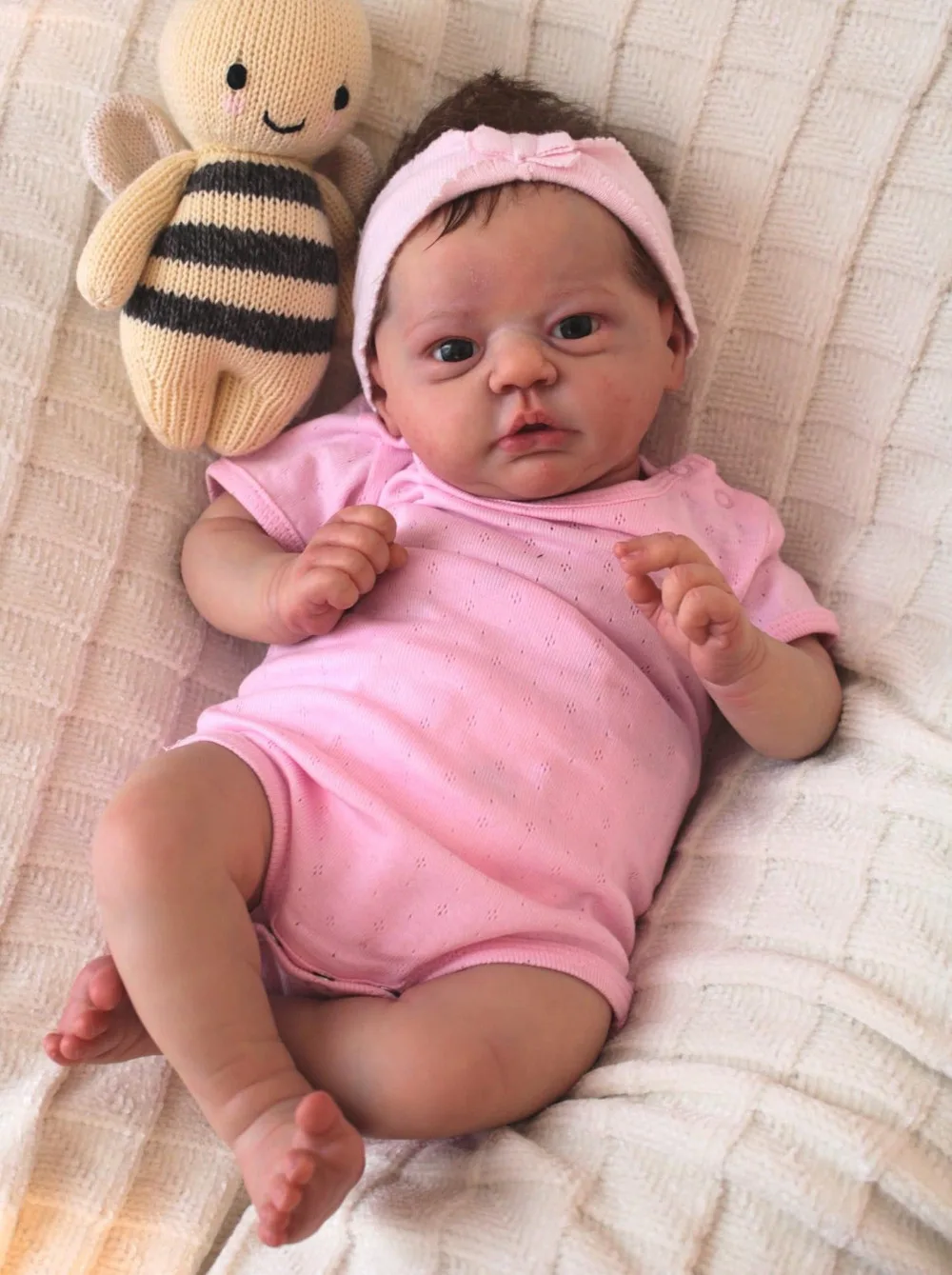 

48CM Already Finished Reborn Doll Evi Ward Newborn Baby Size Handmade Lifelike Baby Girl Doll 3D Skin Visible Veins muñecas Bebe