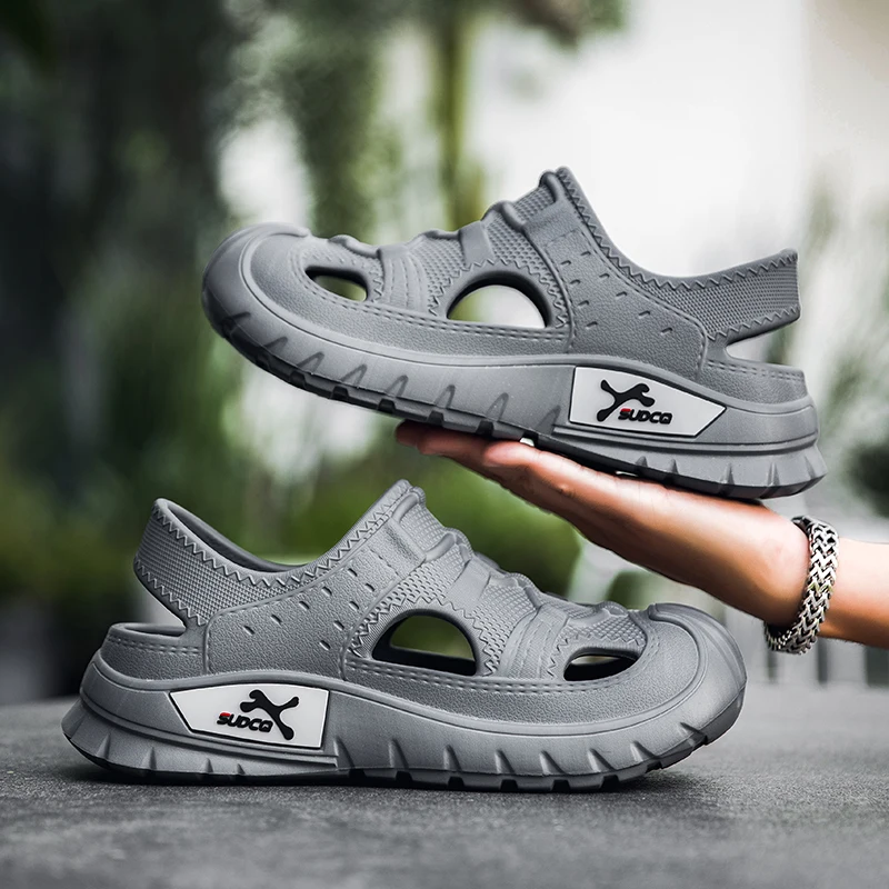 Nuove scarpe casual slip-on in morbida pelle per sport all'aria aperta da uomo 2025 Sandali da spiaggia comodi e traspiranti estivi Suola in EVA per il tempo libero