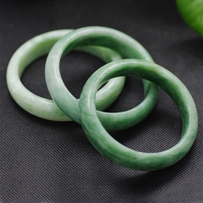 

, light jade with floral patterns, women's Guizhou green jadeite bracelet
