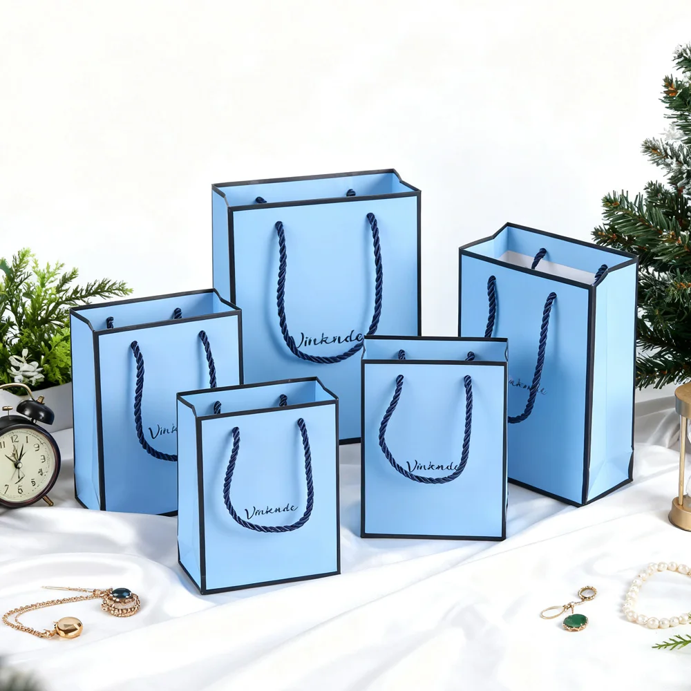 

24 шт. персонализированный подарочный пакет из крафт-бумаги 22x10x18 см с логотипом на заказ, свадебный день матери, рождественские конфеты, ювелирные изделия, парфюмерные пакеты