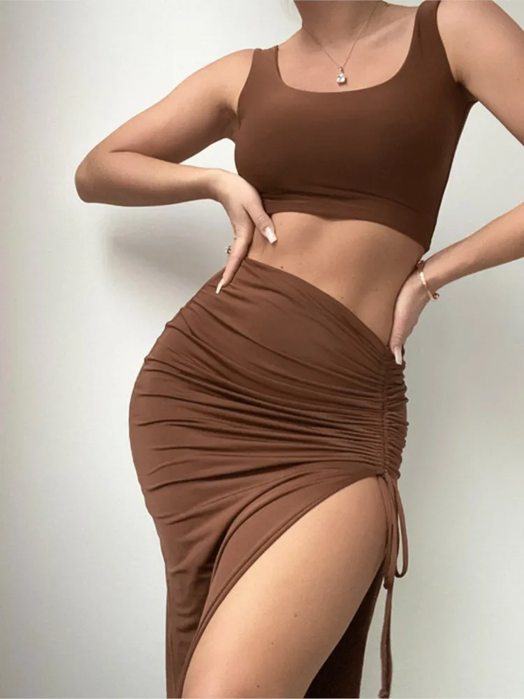 

Women's Slim Fit Crop Top And Skirt Two-Piece Fashionable 2026 new Summer Set Sexy Split Design Hip-covering skirt suit