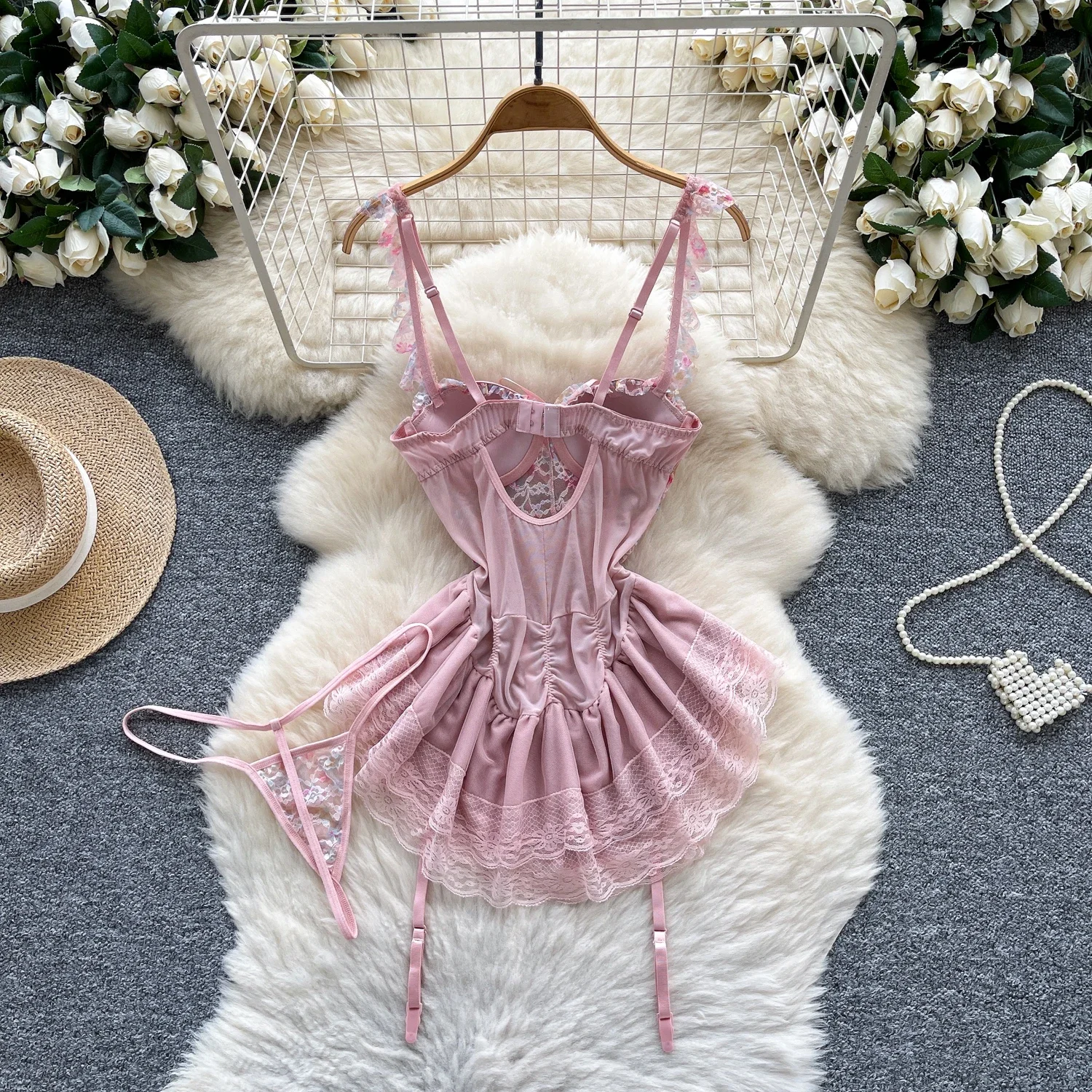 Koronkowa sukienka erotyczna typu mini, bez rękawów, z siateczki, modelująca sylwetkę, z kwiatowym wzorem, nowa, na ramiączkach, typu gorset, bielizna nocna.