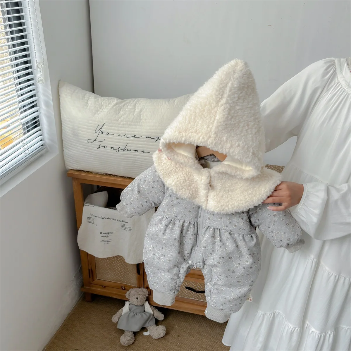 

Infant Baby Girls Overalls Thick Warm Toddler Kids Girls Bodysuits Cartoon Printed Newborn Girls Jumpsuits Romper+Detachable Hat