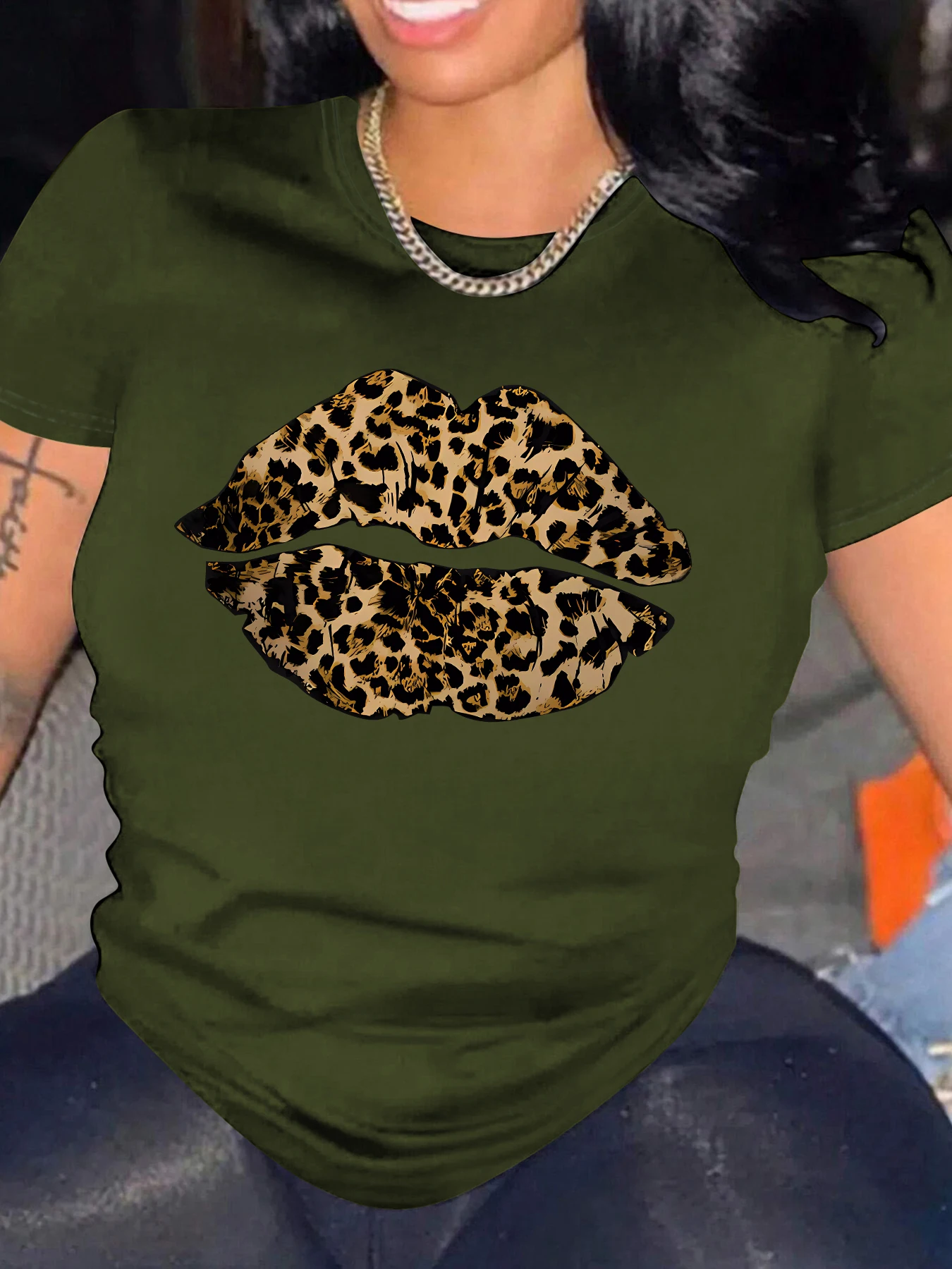 Fashion Leopard Lips Graphic Print T-shirt New Style Short Sleeve Crew Neck Casual Top For Spring & Summer Women\'s Clothing