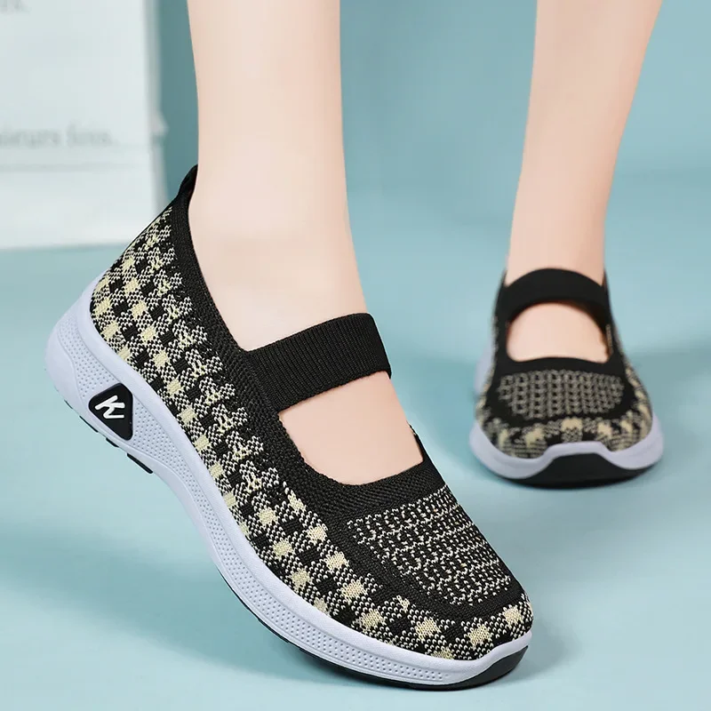 2024 Summer New Women's Shoes Striped Mesh Casual Single Shoes Old Beijing Cloth Shoes Lazy Kick Breathable Women's Style