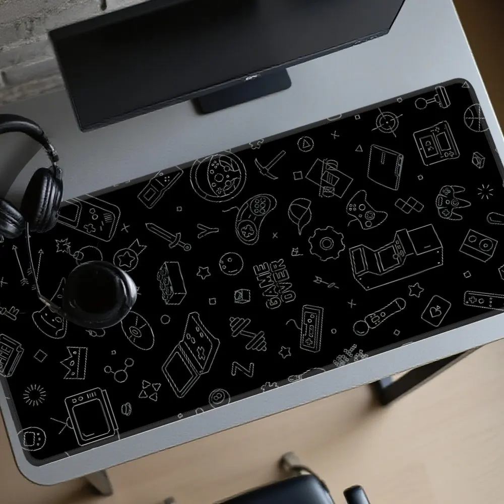 Gaming Icon Doodle Large Mouse Pad, XXL Black & White Desk Mat, Non-Slip Keyboard Pad for Gamer