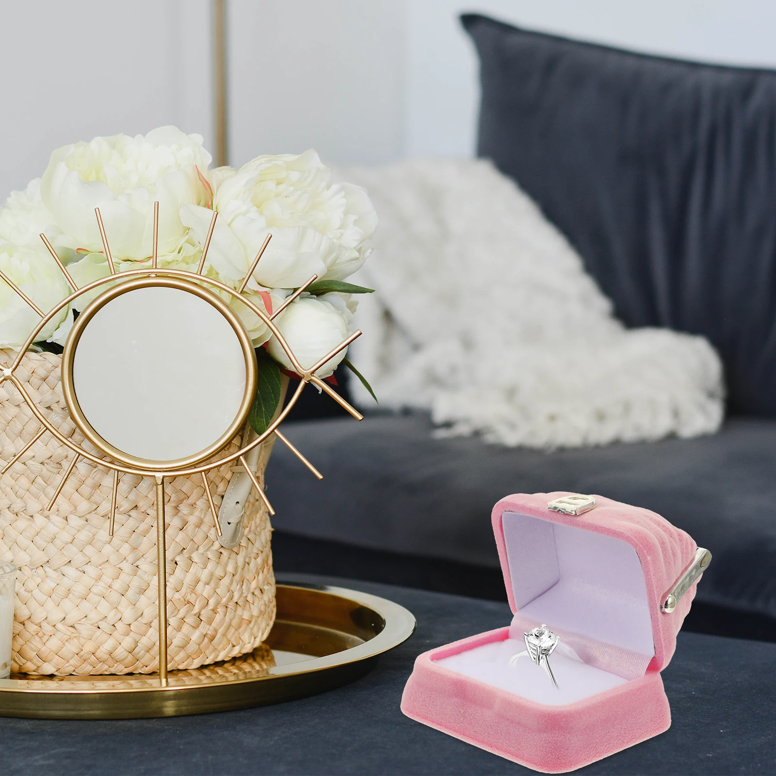 

Shape Ring Box Flannel Case Bride Mini Tote Display Proposal Wedding Anniversary Storage Container Jewelry