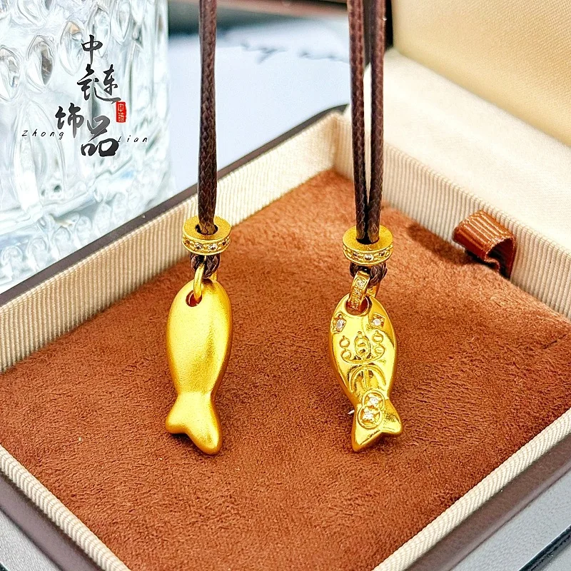 9999 gold frosted little goldfish pendant. New Chinese-style diamond-set Fu Luo little goldfish pendant can
