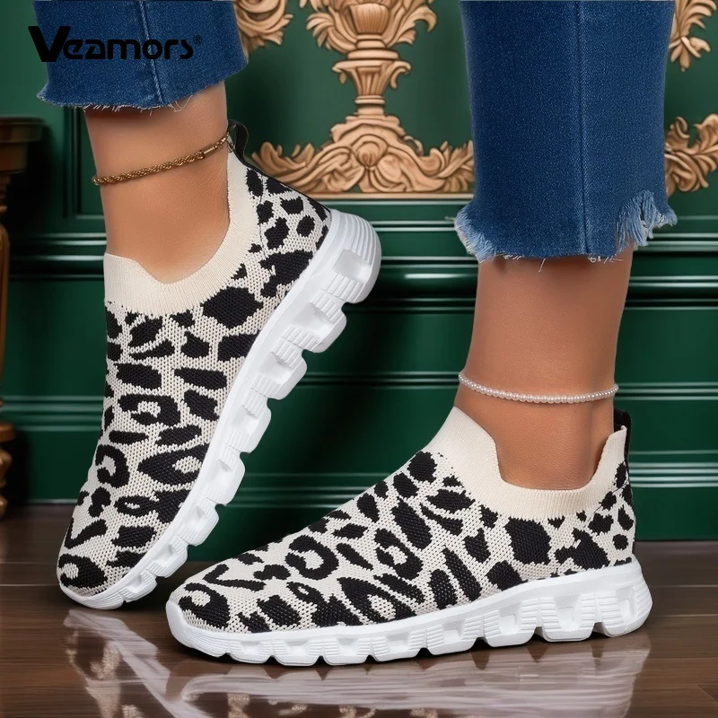 Knitted Mesh Women Walking Shoes Lightweight Slip-on Casual Sneakers Breathable Ladies Daily Outdoor Footwear for Jogging Travel
