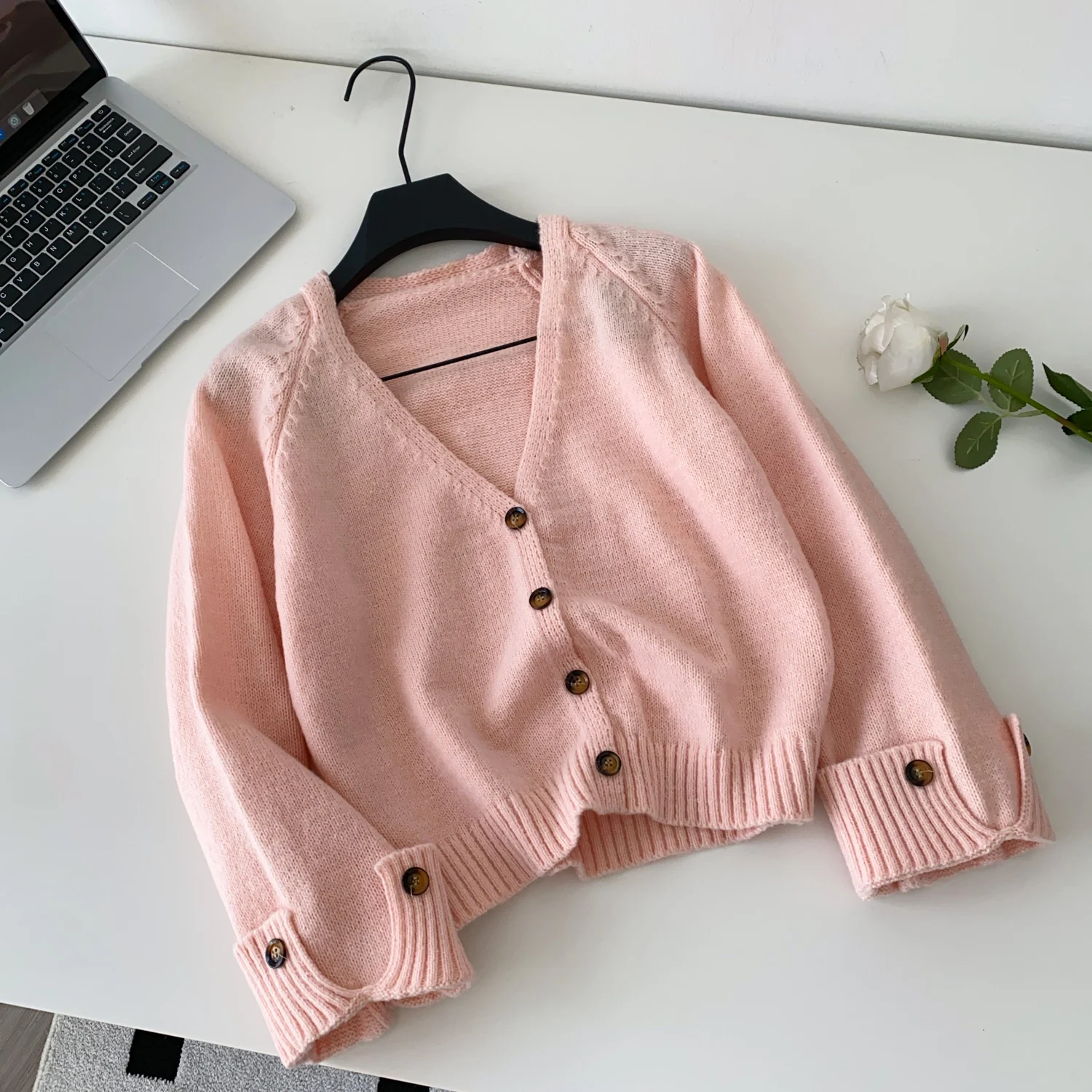 

Korean Style Gentle V-Neck Knitted Cardigan Women Autumn Vintage Button Design Long Sleeve Soft Sweater Simple Casual Coat Tops