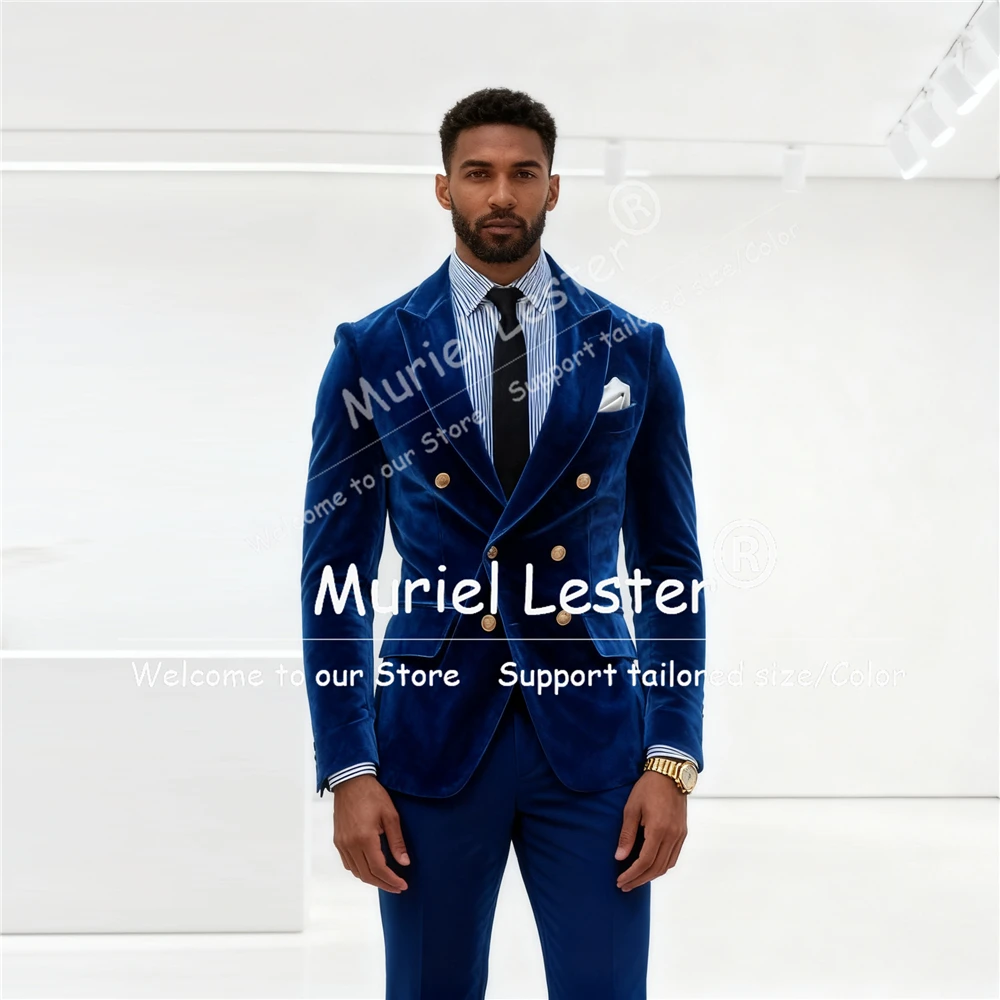 

Темно-синий бархатный костюм для мужчин, комплект из 2 предметов, деловой приталенный пиджак с золотыми пуговицами, брючный костюм, мужской модный смокинг с пиковыми лацканами для жениха