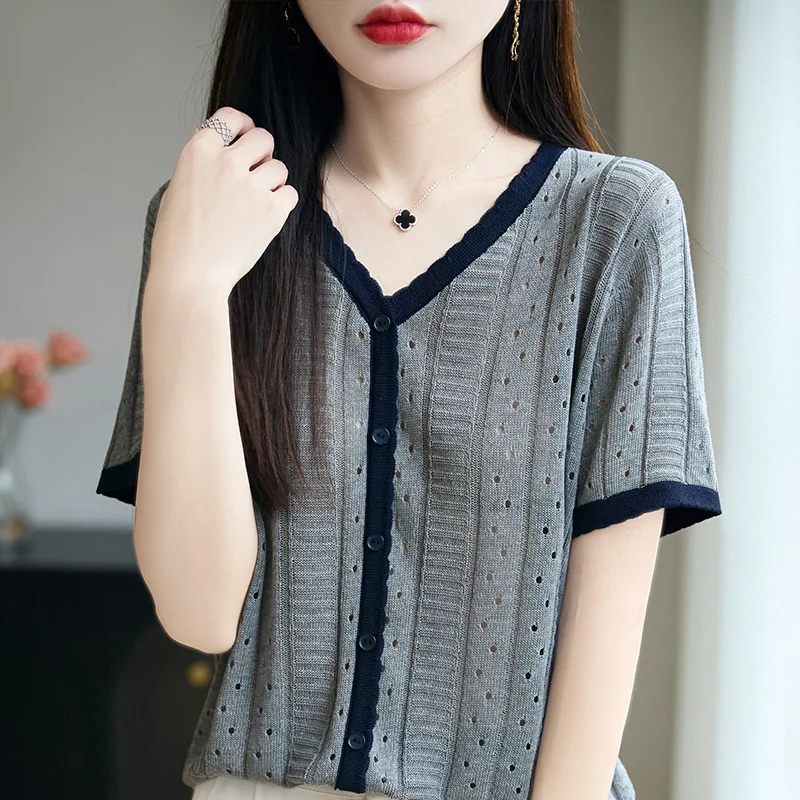 

Summer 2025 new women's V-neck short-sleeved pullover loose fashion slim sweater top tide