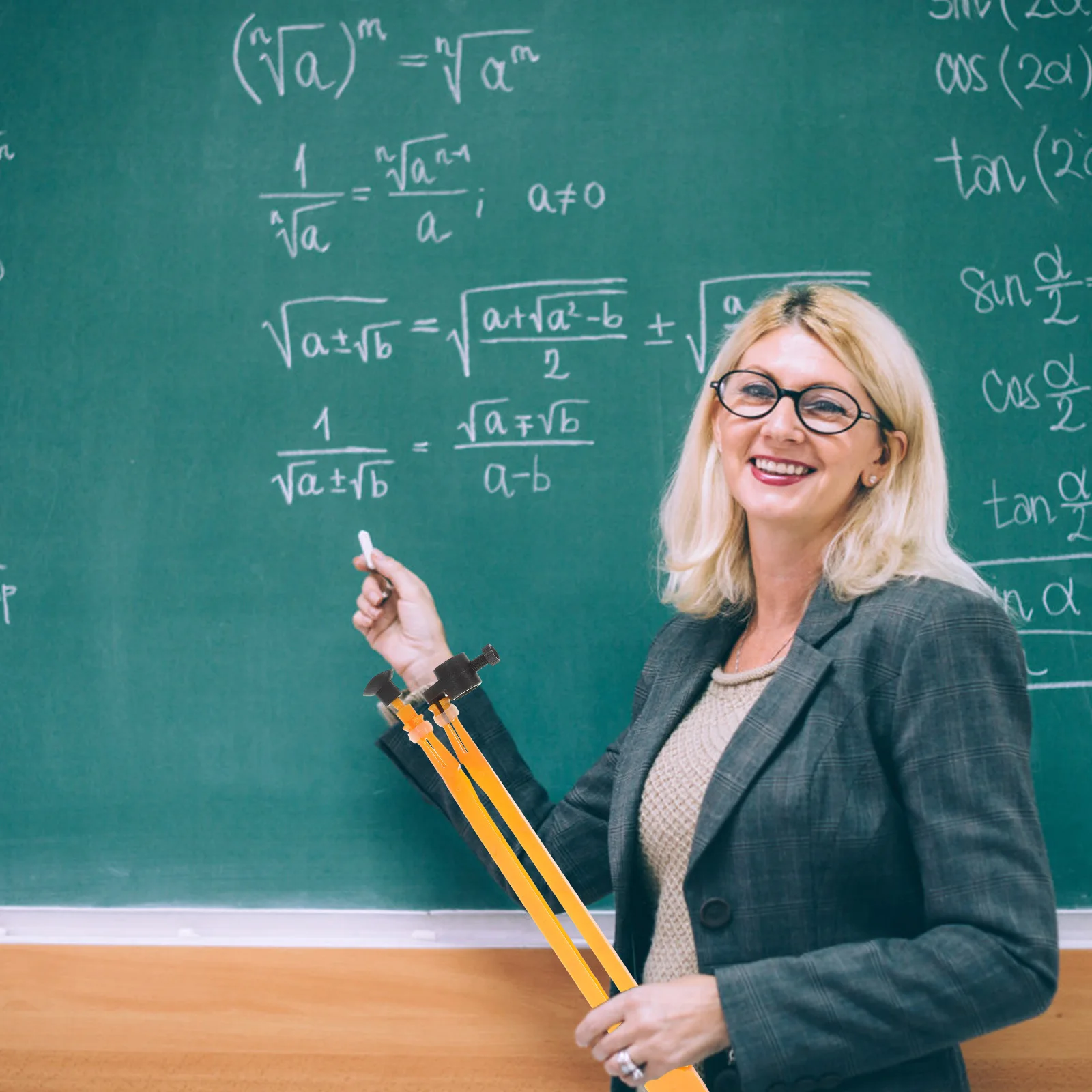 

School Drawing Compass Blackboard Math Teaching Beam Compass Plastic Drawing Tool for Teachers Painting Tool