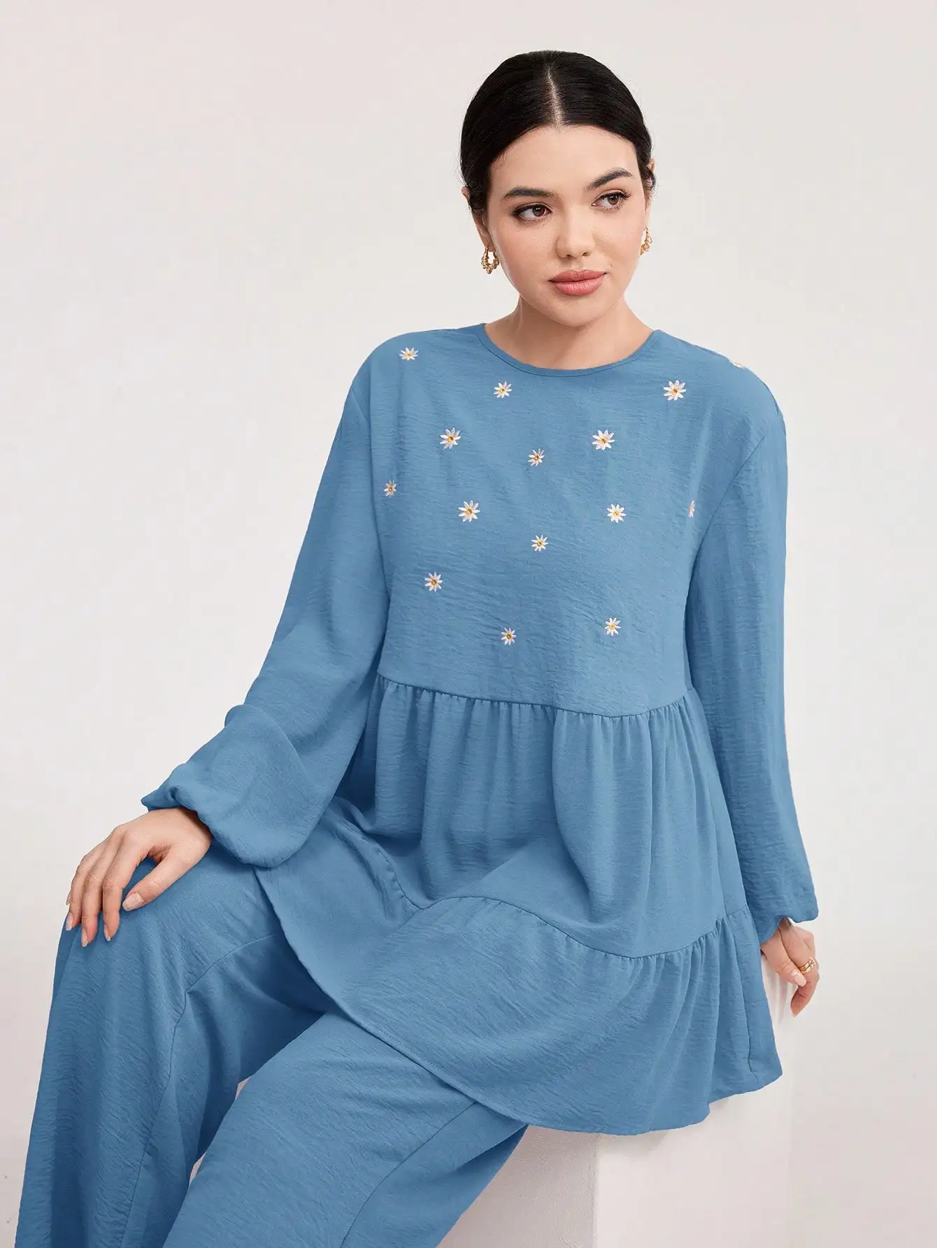 

Women's Blue Daisy Embroidery Long Sleeve Tiered Top & Matching Pants Set