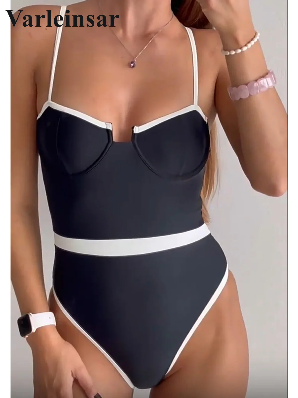 

2025 New Sexy Splicing Underwired Women Swimwear One Piece Swimsuit Female High Leg Cut Padded Bather Bathing Suit Swim V5918